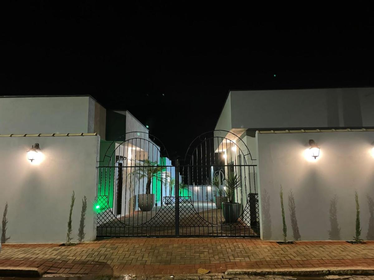 Pousada Familia Bueno Monte Alegre do Sul Exteriör bild